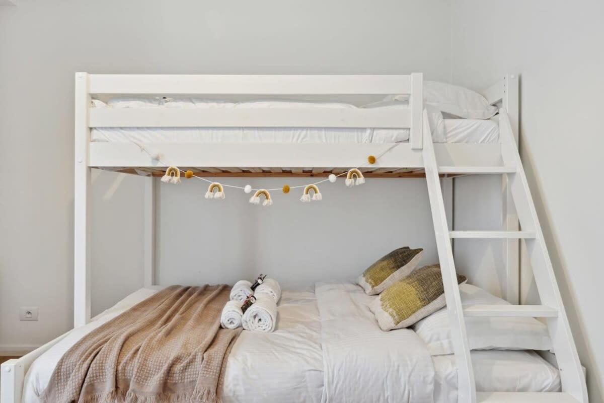 أنتويرب Bright Waterfront Apartment المظهر الخارجي الصورة