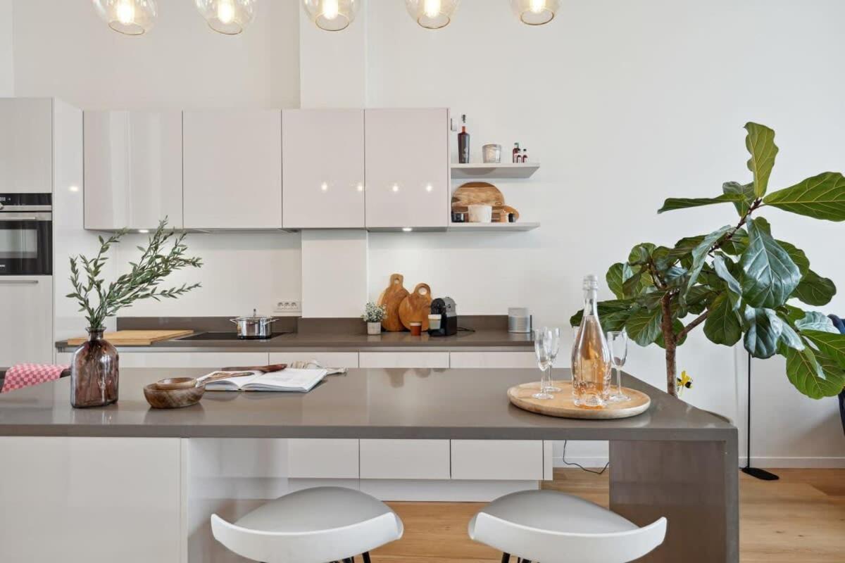 أنتويرب Bright Waterfront Apartment المظهر الخارجي الصورة